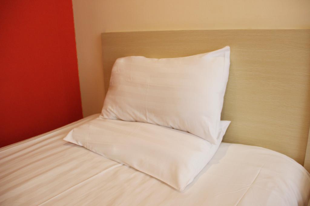 Greentree Inn Shanghai Dongming Road Subway Station Express Hotel Exterior foto
