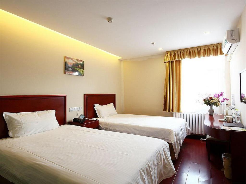 Greentree Inn Shanghai Dongming Road Subway Station Express Hotel Exterior foto