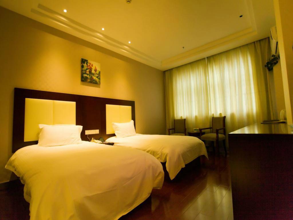 Greentree Inn Shanghai Dongming Road Subway Station Express Hotel Exterior foto