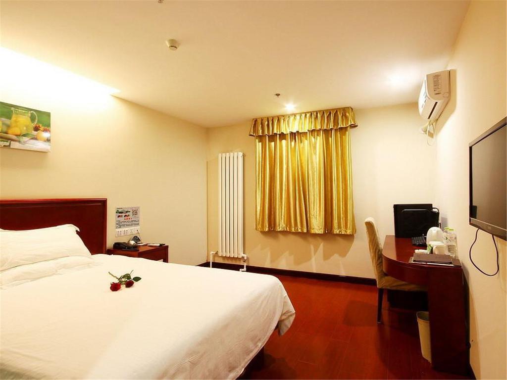 Greentree Inn Shanghai Dongming Road Subway Station Express Hotel Exterior foto