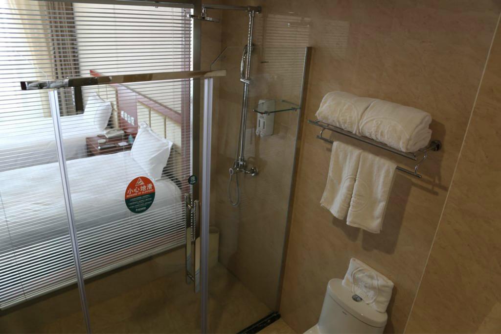 Greentree Inn Shanghai Dongming Road Subway Station Express Hotel Exterior foto