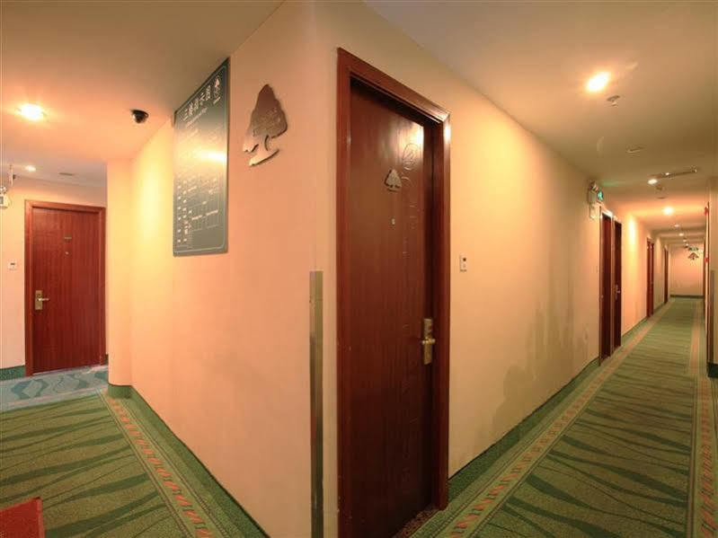 Greentree Inn Shanghai Dongming Road Subway Station Express Hotel Exterior foto